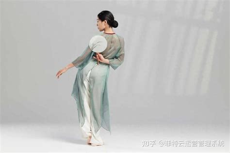 双子座的特点女生性格_双子女偏爱哪类型男生,第3张 双子座的特点女生性格_双子女偏爱哪类型男生,第3张